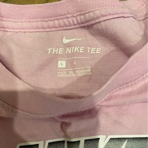 Pink men’s Nike TShirt like new